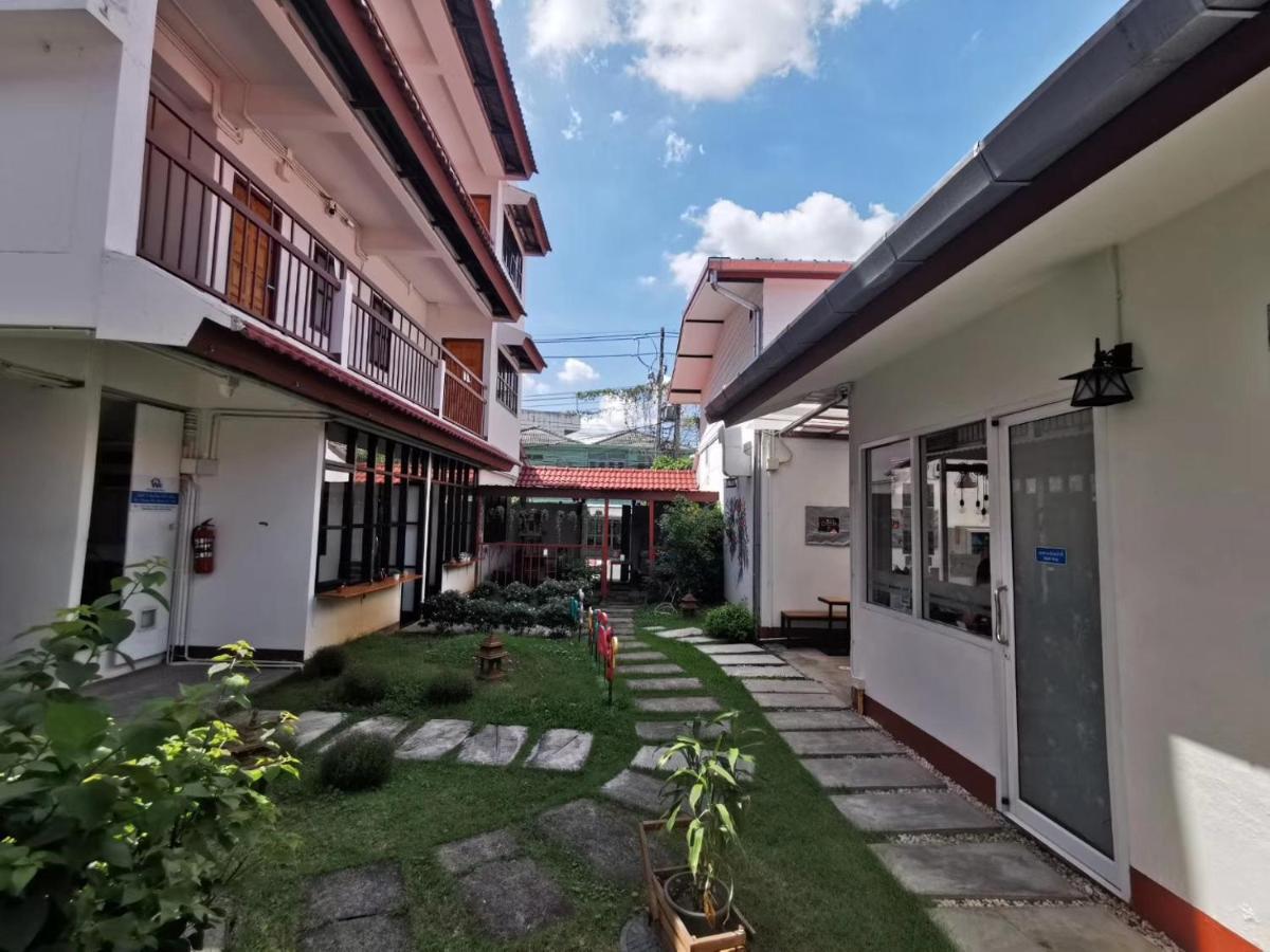 We Chiang Mai Guesthouse 2 Buitenkant foto
